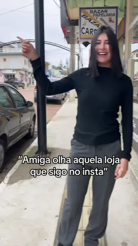 Quando você vai vir garantir os looks que vê aqui?🛍️🥰 . . . #marketing #modafeminina #meme #lojaderoupas 