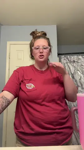 You live and you learn when it comes to TikTok shop. Both cups are great but if you are solely wanting something leak proof Hydrojug is the way to go! #tiktokshopreview #hydrojug #honestreview #musthaves #momtok #hydration #leakproof 
