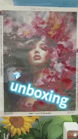 Unboxing - Fille élégante #diamondpainting #peinturediamant #diamondpaintingfrance #diamondart #gulufundiamondpainting #loisirscreatifs #unboxing 