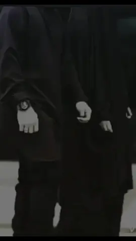 القلوب التي نعزها لايمكن أن ننساهــا مهما بعدت المسافات وانقطعت الإتصــالات فهمسات الأحبة لا ترحل بل تبقى مزروعة في شرايين القلوب💔 #الحمدالله_دائماً_وابدا  #بدون_هشتاق 