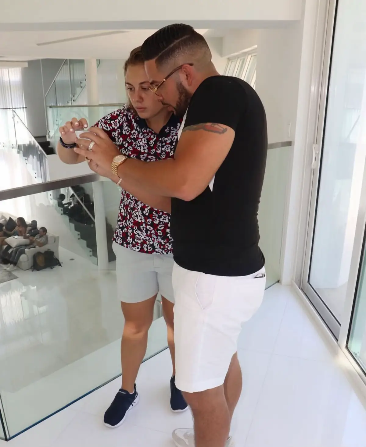 People will throw stones at you Don't throw them back... Collect them all, find good people and build an empire #mobilemoney #forex #ecommerce #ireland #irelandtiktok #ireland🇨🇮 #irelandtiktok #ireland🇨🇮 