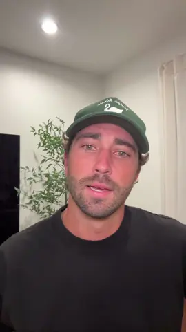 What kind of dog is @Joey Graziadei 