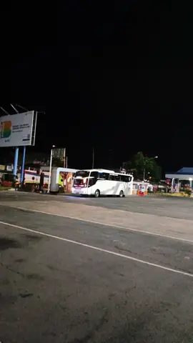 #CapCut #selatbali #pelabuhanketapangbanyuwangi #mariwisata #buspariwisata #busjb5 #djs78trans #buspariwisatamadiun 