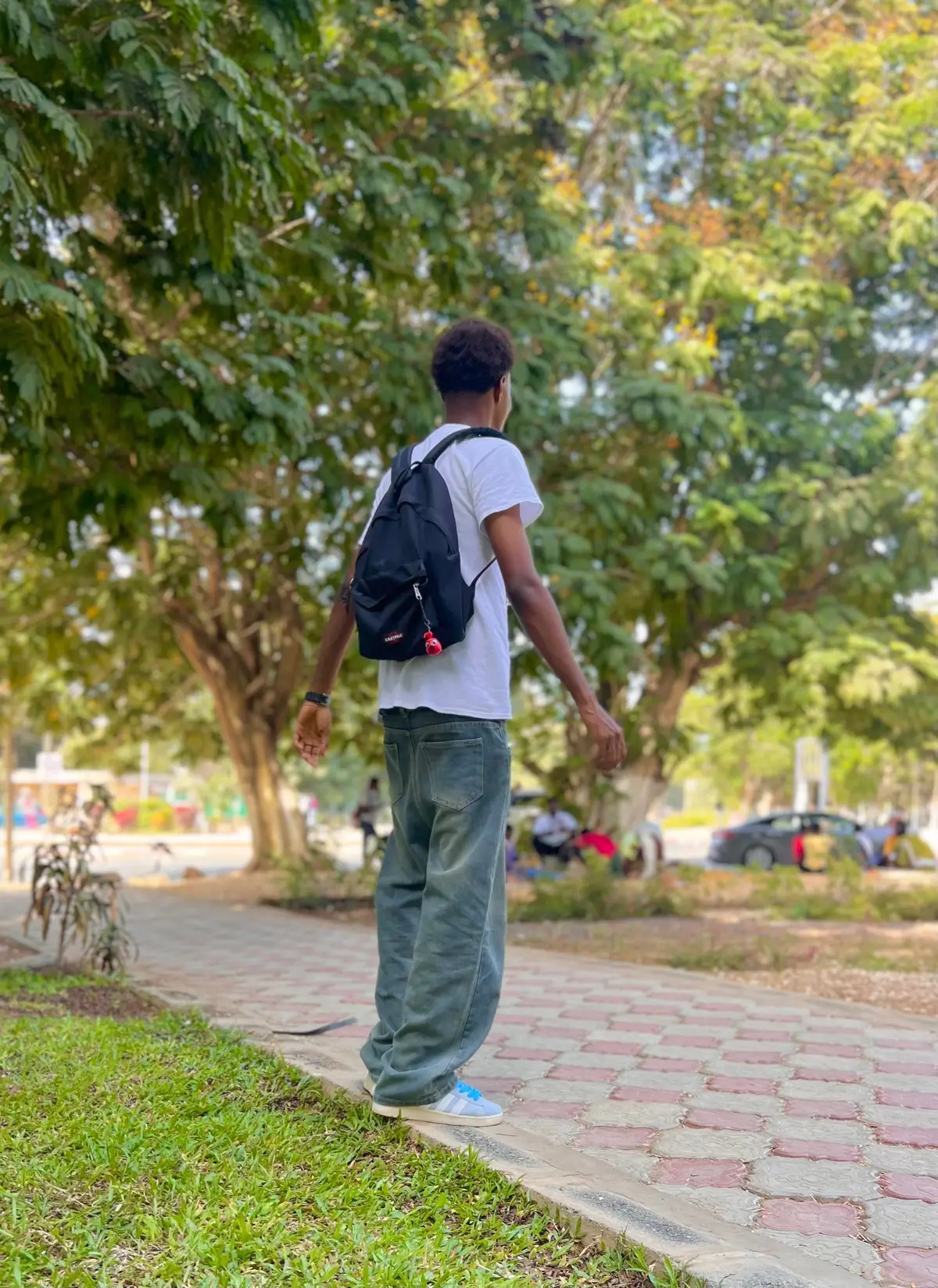 La ou ton réveil sonne à 4h30, ta place est déjà prise à 6h30😭. Ici c’est Hunger Games academique 🥷🏼🗡️ #humor #tiktoksenegal🇸🇳 #pourtoi #ucad #studentlife #fyp #you 