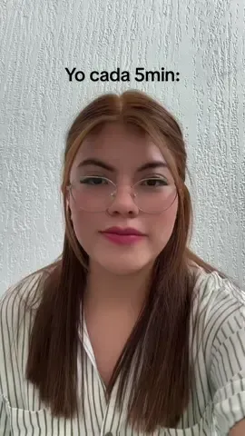 Yo cada 5min:  #mediabacardi #5cocas #fyp #med #newlookhair #🥤 