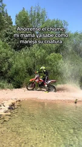 tremenda pilota #endurogirl #enduro #ktm #250 #ktmgirl 