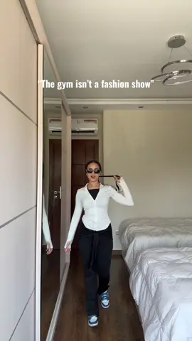 All 3 pants are from @Gene 🌟💗 #fyppp #fashiontiktok #whattowear #gymwear #gymhijab 