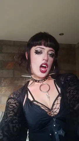 outfit for the clurrrb #OOTD #fitcheck #goth #vampire #chelseacut #feathercut #psychobilly #gothgirl 