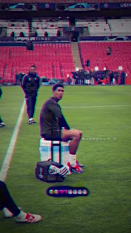 Jantrinn rozha saleeeeeeeeeee 29/6😭😭😭😭😭😭😭😭😭😭😭😭🎂🎂🎂🎂🎂🎂🎂🎂🎂🎂🎂🎂#judebellingham #realmadrid #ريال_مدريد_عشق_لا_ينتهي #foryoupage #explore #fypシ゚ #edit #foryou #football #halamadrid #viral #sheladze_deralok_sirye #tiktok #fyp #foryoupage #foryou #fypシ゚ #viral 