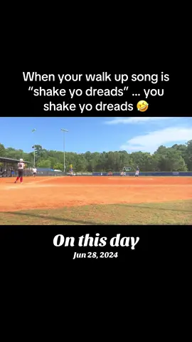 #onthisday #fastpitchsoftball #easton #a2000 #softballtiktoks #softballwalkupsongs 