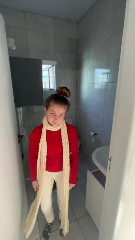 E mais uma vez sendo humilhada pelo meu banheiro! Toma aí tua terapia 🕺🚽🧚 #fypシ゚ 