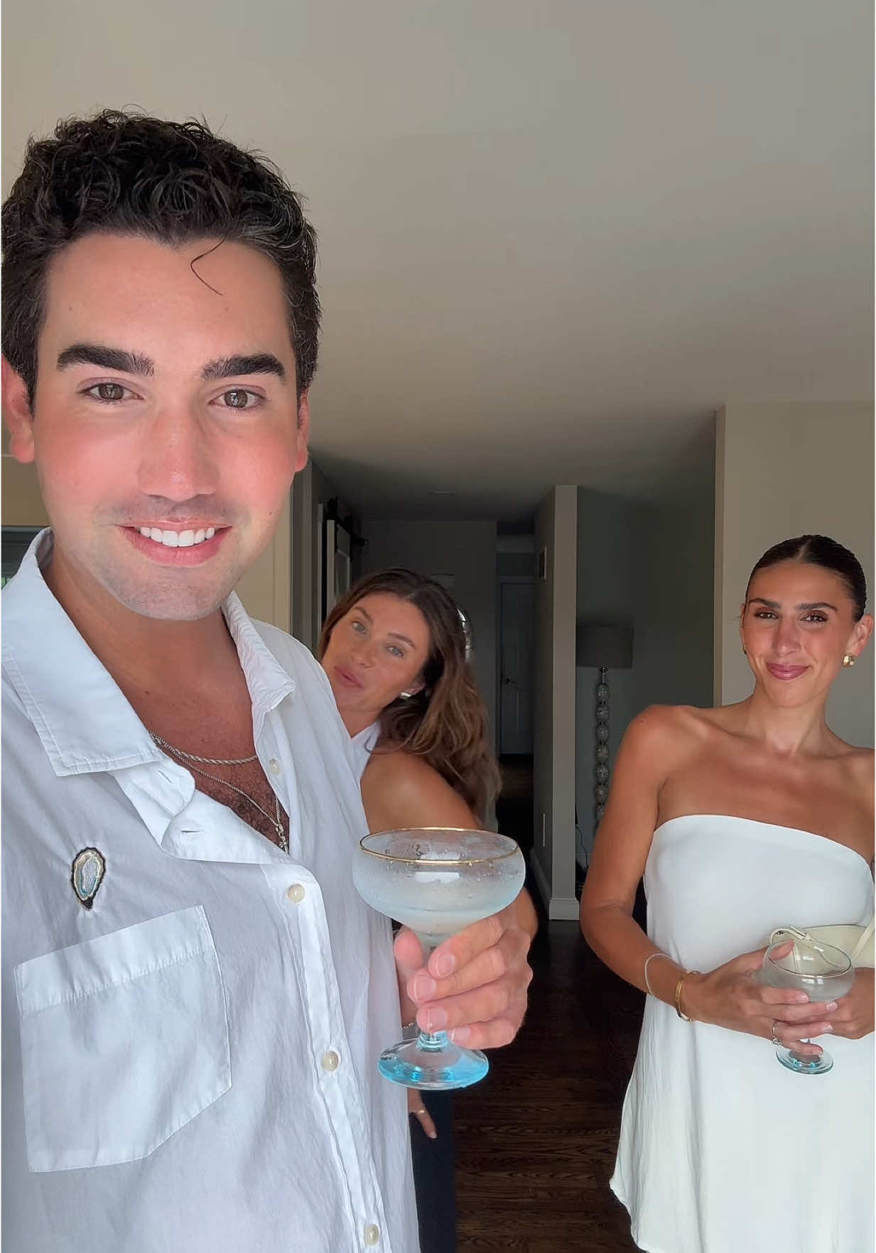 off to the club happy Saturday my lovers ⛳️  #ootn 