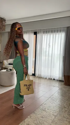 Let’s get ready for a yacht day in punta cana!  Swimsuit: @Monday Swimwear  Top: AFRM Heels: Gianvito Rossi Sunglasses: @DEZI EYEWEAR  Bag: raffi bag by Prada  #outfit #vacation #swimwear 