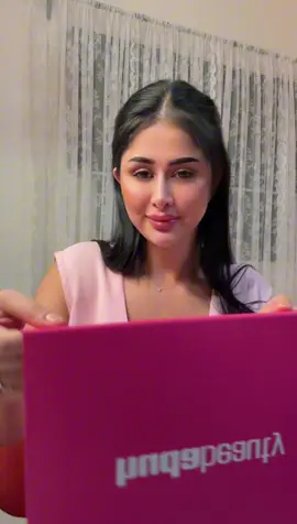 @Huda Beauty 