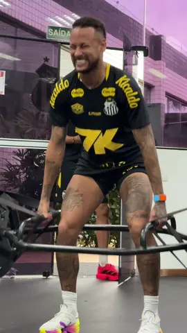 Segundo período de treinamento na academia! 🏋️‍♂️ #SantosFC #Santos #TikTokEsportes #Neymar #NeymarJr 
