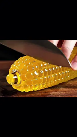 Cutting glass food to the rhythm — Every slice hits just right. Turn the sound on! 🎵 #glasscutting #asmrfood #cuttingtothebeat #satisfyingvideo #glassart #oddlysatisfying #asmrcutting