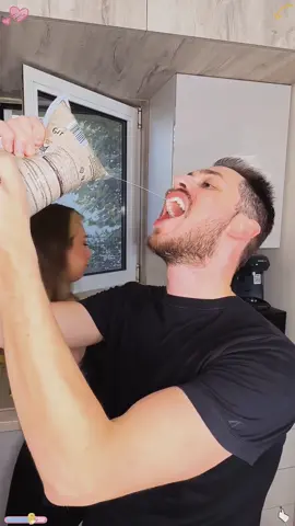 #prank #funny #funny #funnyprank #fun #funnymoments #prankusa #trending #scarepranks #viral #scared #scared