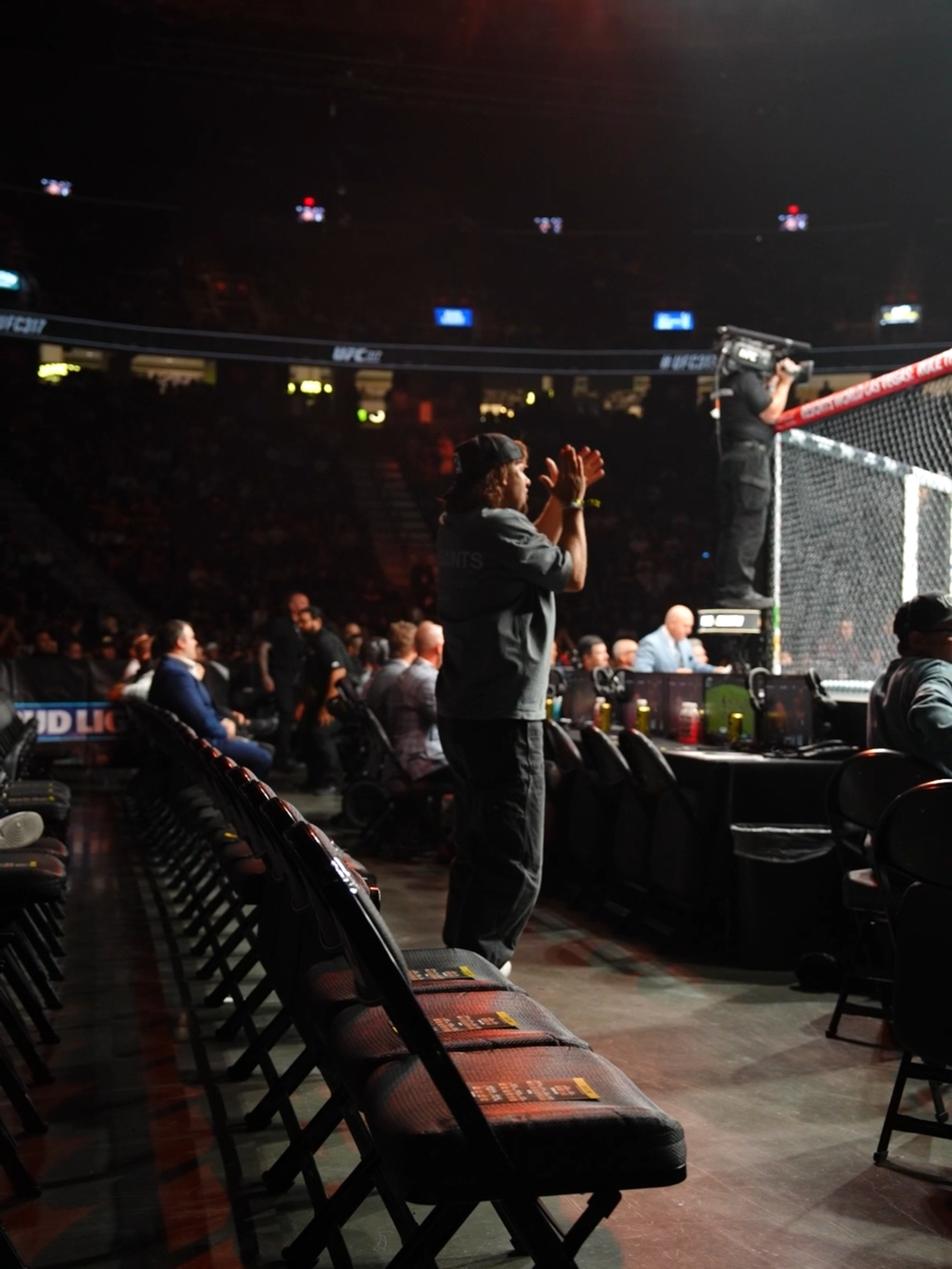 Theo Von is here early and he is HYPED ‼️ #UFC #mma #theovon