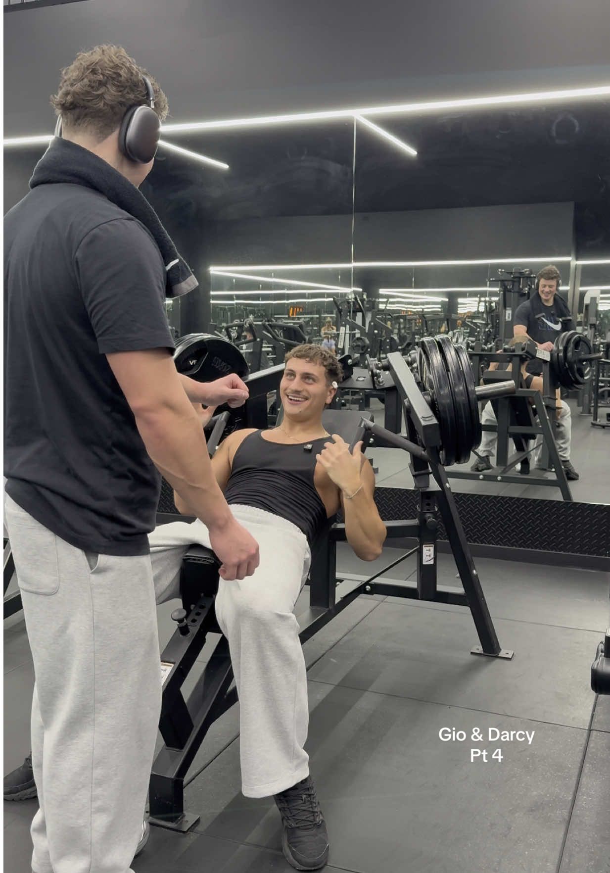 Another sesh, another laugh with  @darcy  #micdupworkout  #micdupgymsession  #micdupgym 