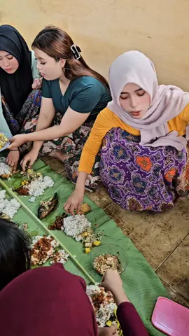 makan bareng gadis dan janda desa#gadisdesa #jandamuda #fyp 