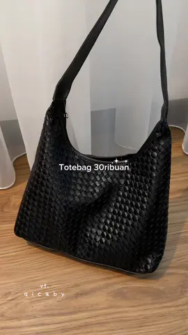 Worth it to buy🖤 #totebag #shoulderbag #totebagmurah 