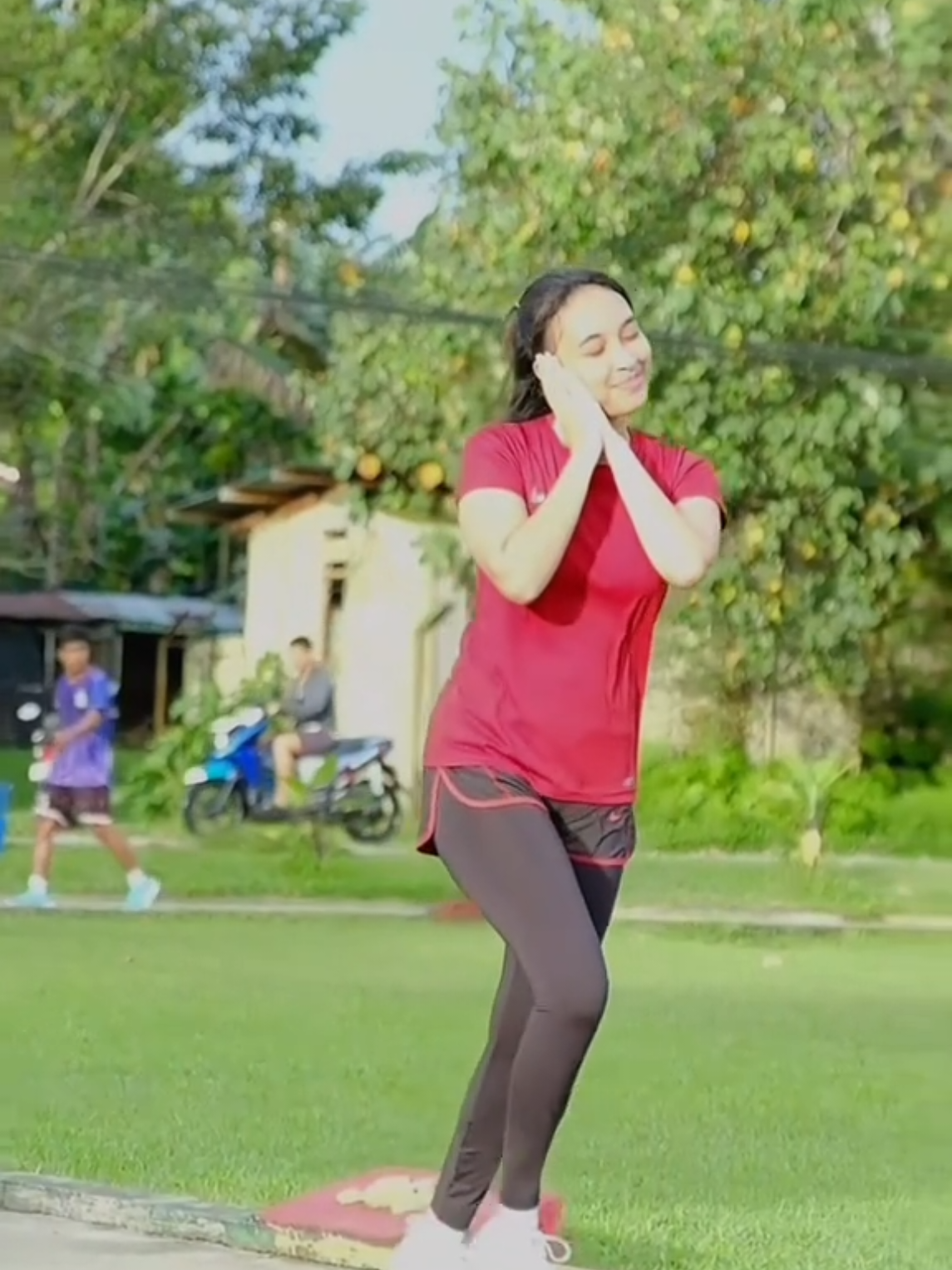 “Jogging sih yes, tapi kayaknya lebih ke sleeping with style