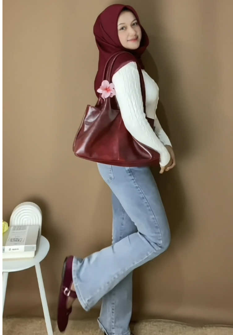 #ootdhijab #jeanswanita #cutbrayjeans 