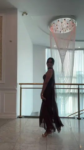 It’s a Dupatta not a Scandinavan scraf!  Dress - @prettylittlething  #weddingoutfit #simpleguest #weddingguest #desitiktok #southasian #indiantiktok #fancyoutfit 