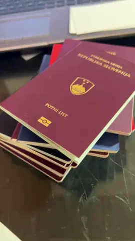 #passaporte #passaport #passaporto #passport #reisepass #germanpassport #ukpassport #drivinglicence #drivinglicense 