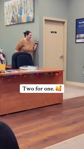 Don’t worry guys, Laramee and Morticia are still friends. #work #officehumor #work #workfam #scareprank #jumpscare 