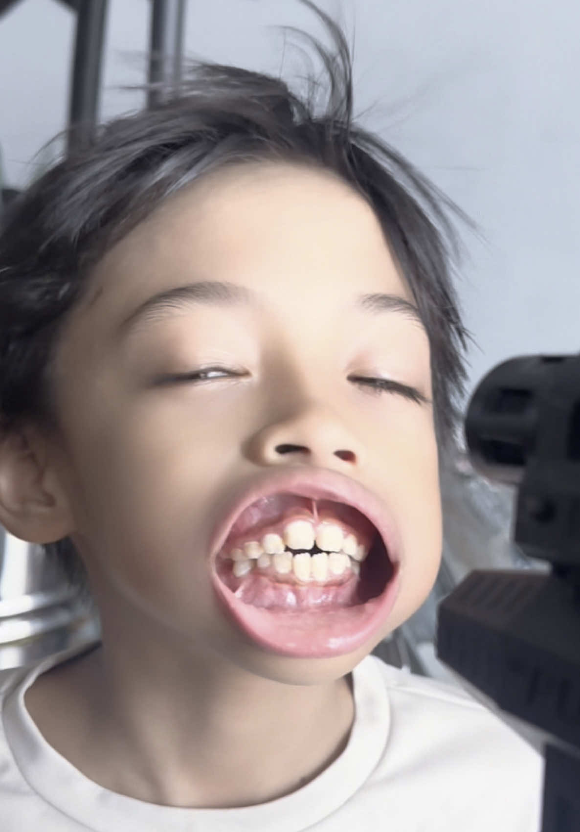 Super powerful turbo fan! Tried and tested 🤣 #turbofan #miniviolentfan #violentfan #tiktoksg #TikTokShop #createtowinshopcreatemaster #tiktokshopsg #createtowin #weeklywedrush 