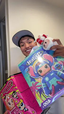 Wow qué emoción 😊 habriendo mis juguetes