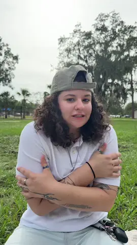 wiggling my toes #wlw #wuhluhwuh #lesbiansoftiktok #foryou #foryoupage 