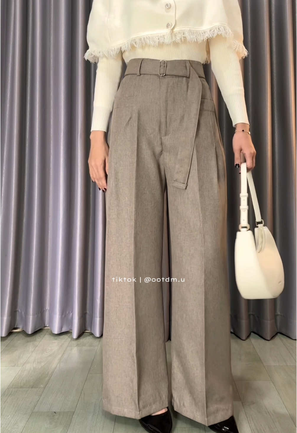 Membalas @quin_nasyaa🌷💐🌸 obi pants warna khaki., mau di try on warna apa lagi gyuss??? #celana #obipants #celanawanita #OOTD #ootdhijabstyle #racuntiktok 