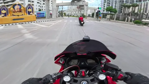 รถโล่งๆก็ขอสะหน่อย#cbr650f #insta360 #bigbike 