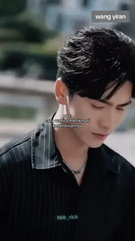 Versi Little Uncle Wang Yiran🥰🥰🥰#wangyiran王奕然 #wangyiran #shortdrama #shortdramachinese #fypage #fypシ #aktorchina #CapCut 