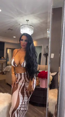 New Bikini 🤎🤍 #Summer #brunette #outfitinspo #fyp 