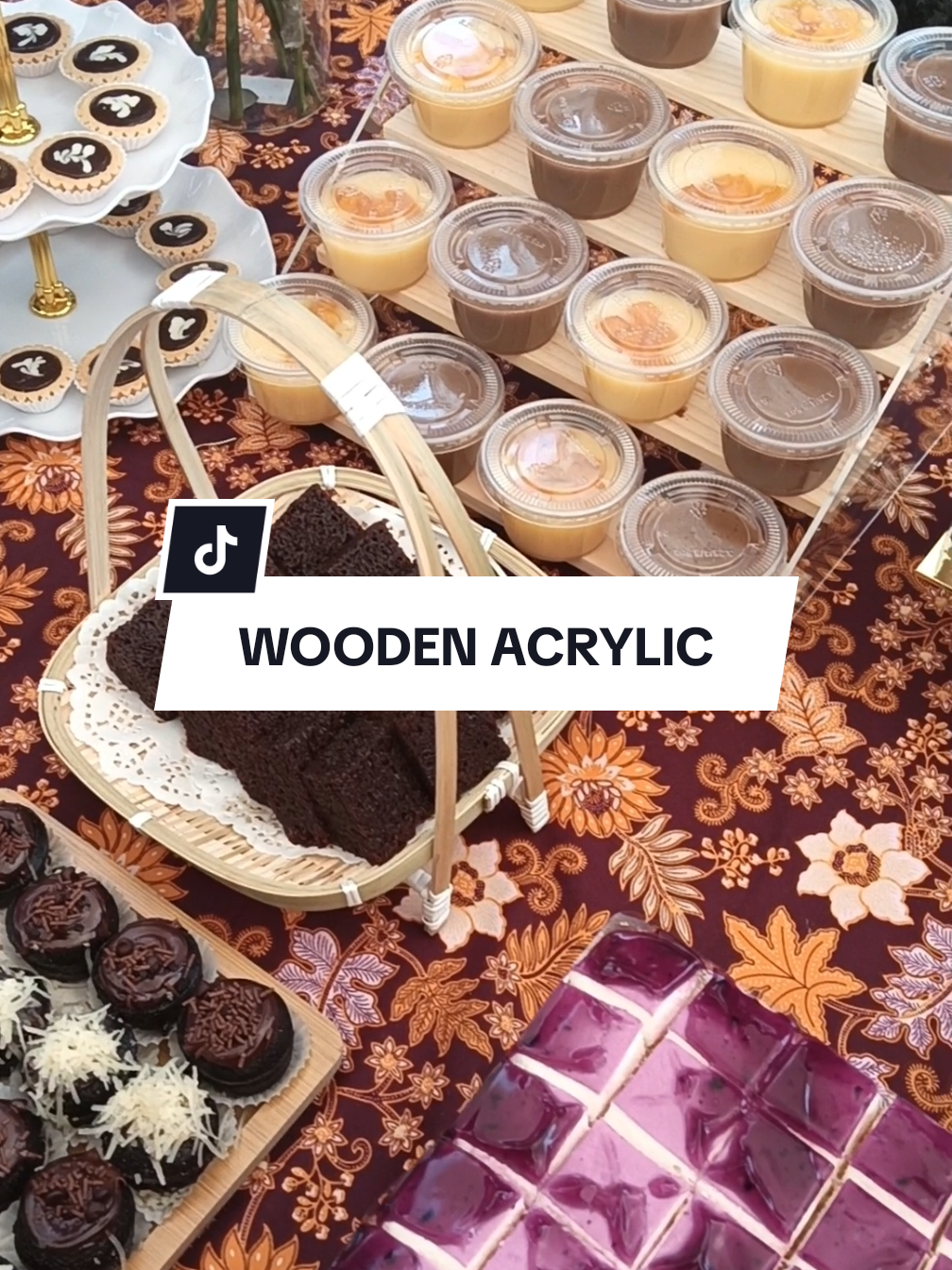 cantik kemas, tersusun je...memang cantik kan wooden acrylic ni utk dessert table 🤩...kalau nak letak brg2 aesthetic pun cantik sangat !!! ✨❤️❤️ #desserttable #woodenacrylic #dessert #wedding #tunang #engangement #fyp #fypシ 
