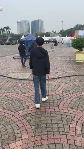wong lanang sing ora kebagian nyekel bedil