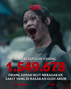 Bukan Arum yang membangkitkan dendam ini—   tapi tubuhnya kini dirasuki amarah yang haus balas dendam. 1.549.678 penonton sudah melihat bagaimana bayang-bayang gelap menguasai Arum,   memaksanya menyakiti orang-orang terdekatnya tanpa ampun. Setiap detik, jiwa Arum semakin tenggelam.   Lastini berpacu melawan waktu,   berjuang menembus teror dan kutukan demi menyelamatkan putrinya dari cengkeraman kegelapan. Film JALAN PULANG, sedang tayang di bioskop. #filmjalanpulang #jalanpulang #leopictures #lunamaya #taskyanamya #shareefadaanish #saskiachadwick #tigaratuhoror #TikTokTainment 