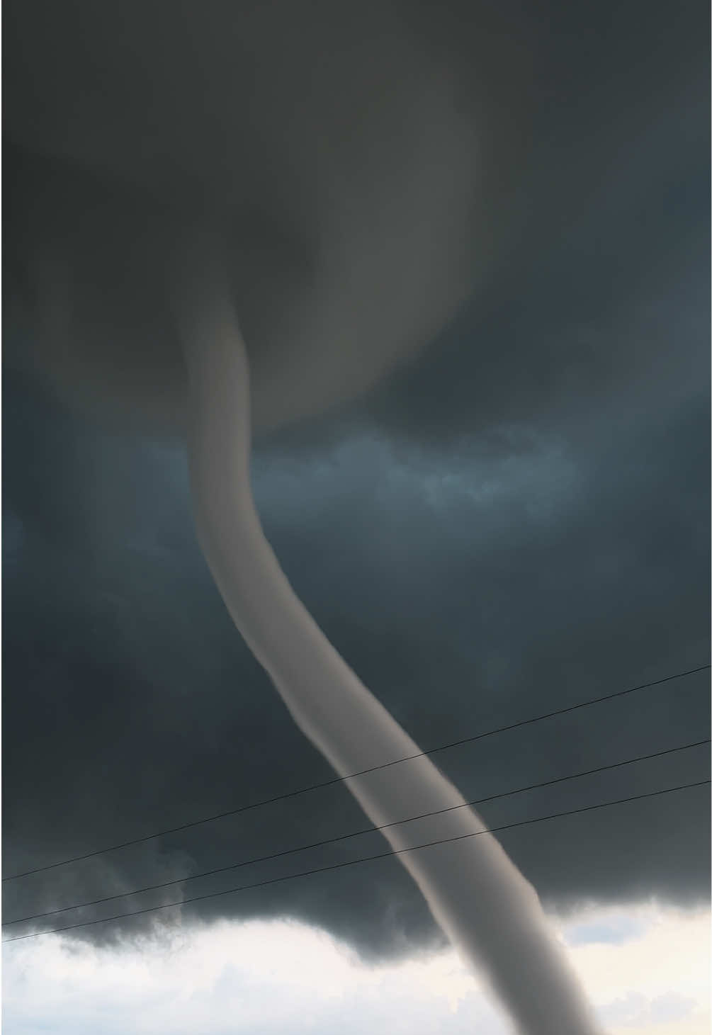 South Dakota has some crazy weather #tornado #southdakotatornado #sdwx #nikon #stormchaser