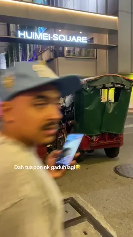 Polis pon gelak tgk depa gaduh #china 