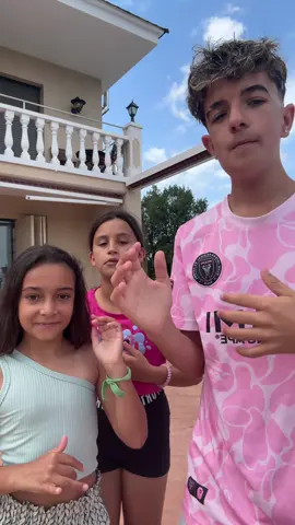 Como estáis llevando la ola de calor? #paratiiiiiiiiiiiiiiiiiiiiiiiiiiiiiii #viraltrend #trend #newtrend #follow #viratiktok #news #foryouu #youtubers #friends #verano 