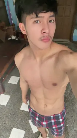 Want to know my secret? 🤫👀 I’ve been using this daily plus product ever since I started my journey with ShapeXpress and it’s been a game-changer! It gives me the energy boost I need to stay active and push through my workouts. Plus, this digestive aid probiotic has helped keep my tummy feeling light and less bloated. It supports healthy digestion and helps your body process the food you eat every day. perfect if you’re aiming for a flatter stomach and better overall gut health. It’s a simple addition to your routine, but it makes a big difference. Give it a try and feel the change for yourself! 🌿✨