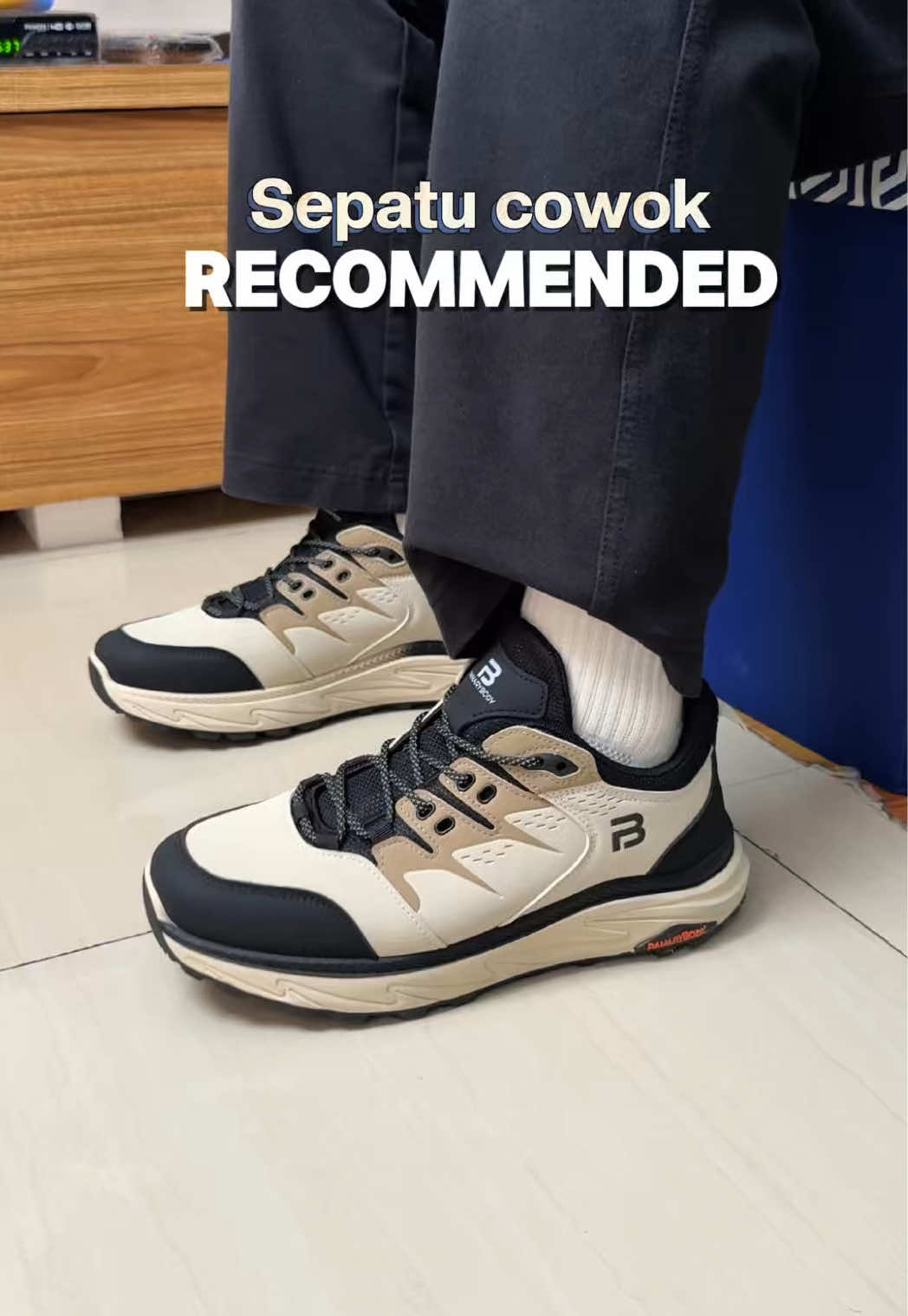 Rekomendasi sepatu pria keren panarybody #sneakers #sepatucowok #sepatupria #panarybodyshoes 