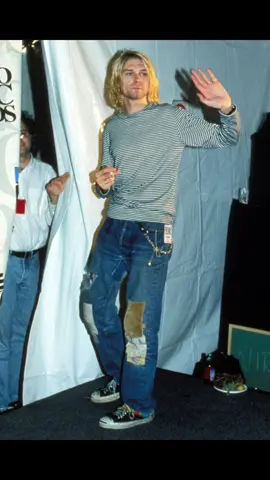 KURTT COBAIN Custom Jeans  🔥🔥🔥Pre Order Now🔥🔥🔥 inbox / Whatsapp +60183826717 #reworked #custom #kurtcobain #grunge 