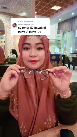 Membalas @nurcahayadessy  Kacamata Baca Dan Jalan Viral #kacamata #kacamatakeren #kacamatabaca #kacamataplus #kacamatabacadanjalan #kacamatabacaautofokus #kacamataphotocromic #videoviralitiktok 