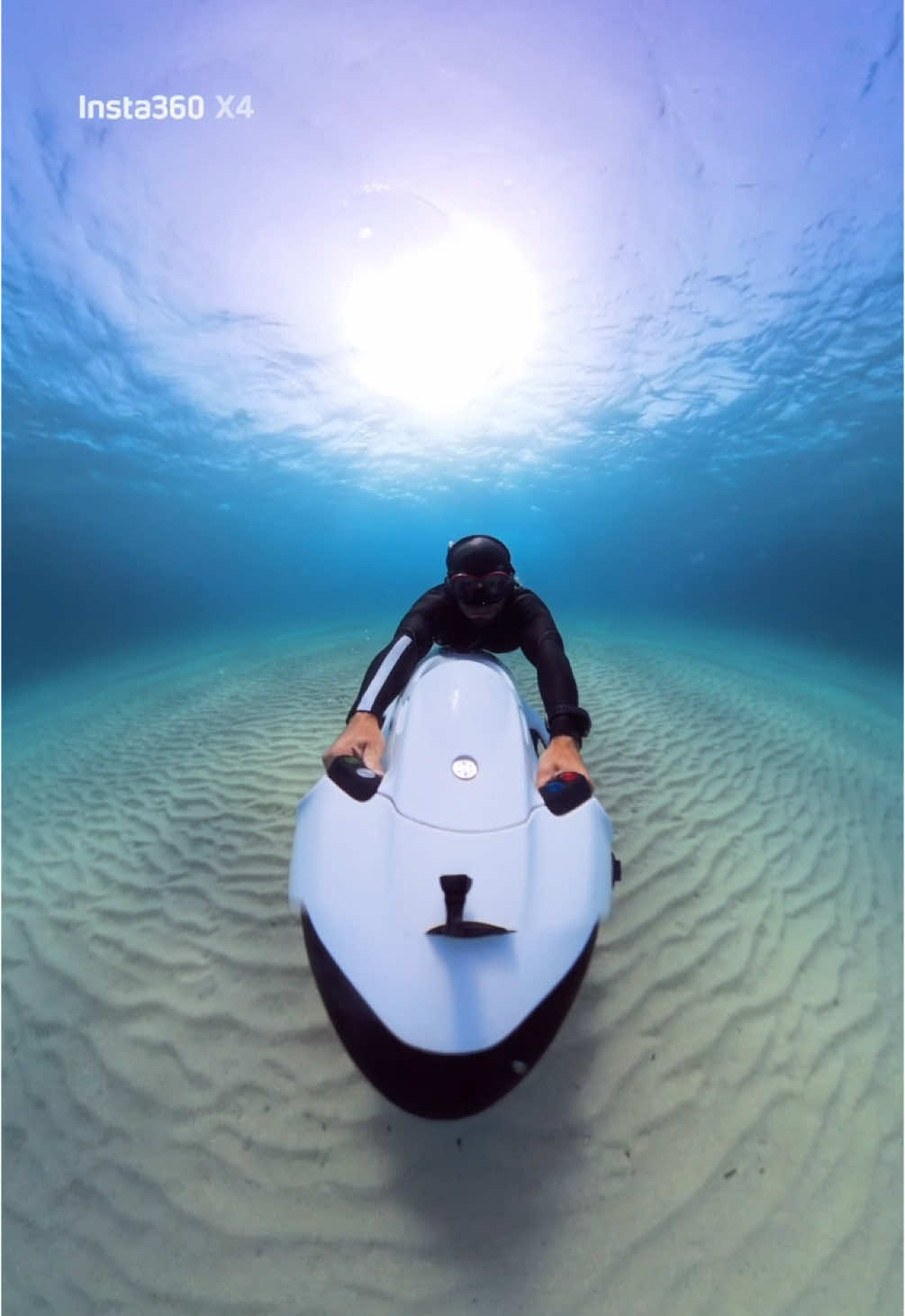🇮🇹🦈🔱 @italiansharkman 🎥  Crystal clear waters and perfect sandy vibes in Saint-Tropez  #italiansharkman #seabob #underwater #sainttropez #freedive #apnea 