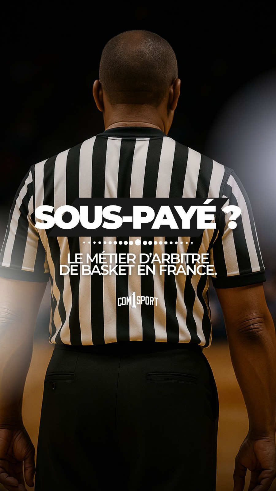 France vs USA : l’écart CHOQUANT des salaires d’arbitres 660 € le match en France. Jusqu’à 7 000 $ aux USA. Même pression. Mais pas les mêmes moyens. 👉 L’arbitrage pro en France mérite mieux. 🔗 Vidéo complète sur notre YouTube 📲 Tous nos contenus : lien en bio #basketball #arbitre #salaire #nba2k #arbitrage #ffbb #betclicelite 