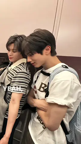 ohh his biceps🫨🫨 #jisung #nctdream #fyp 